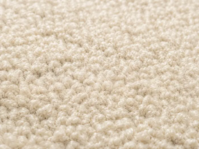Wool carpet fibre